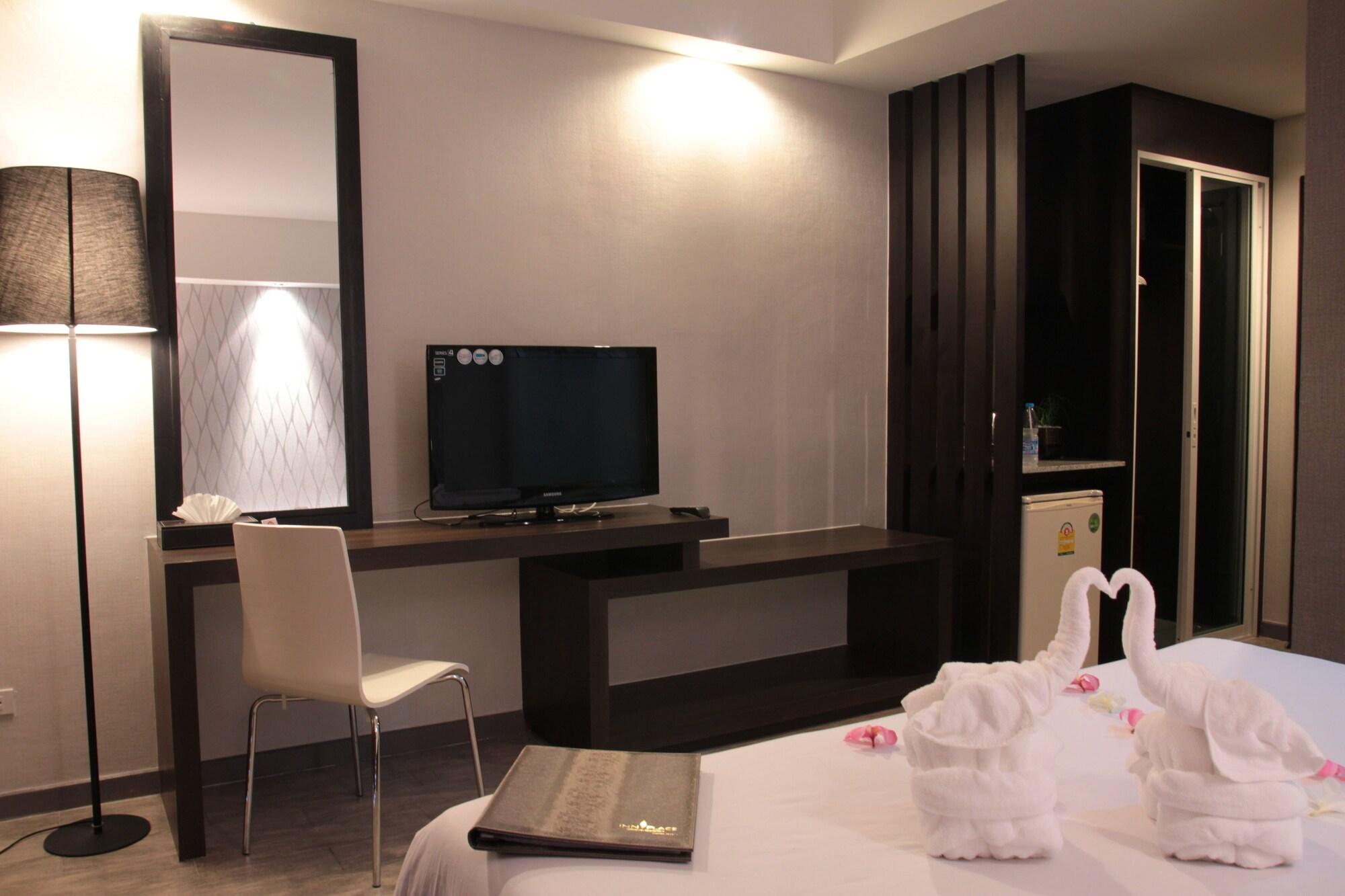 Inn Place Serviced Residence Pattaya Exterior foto