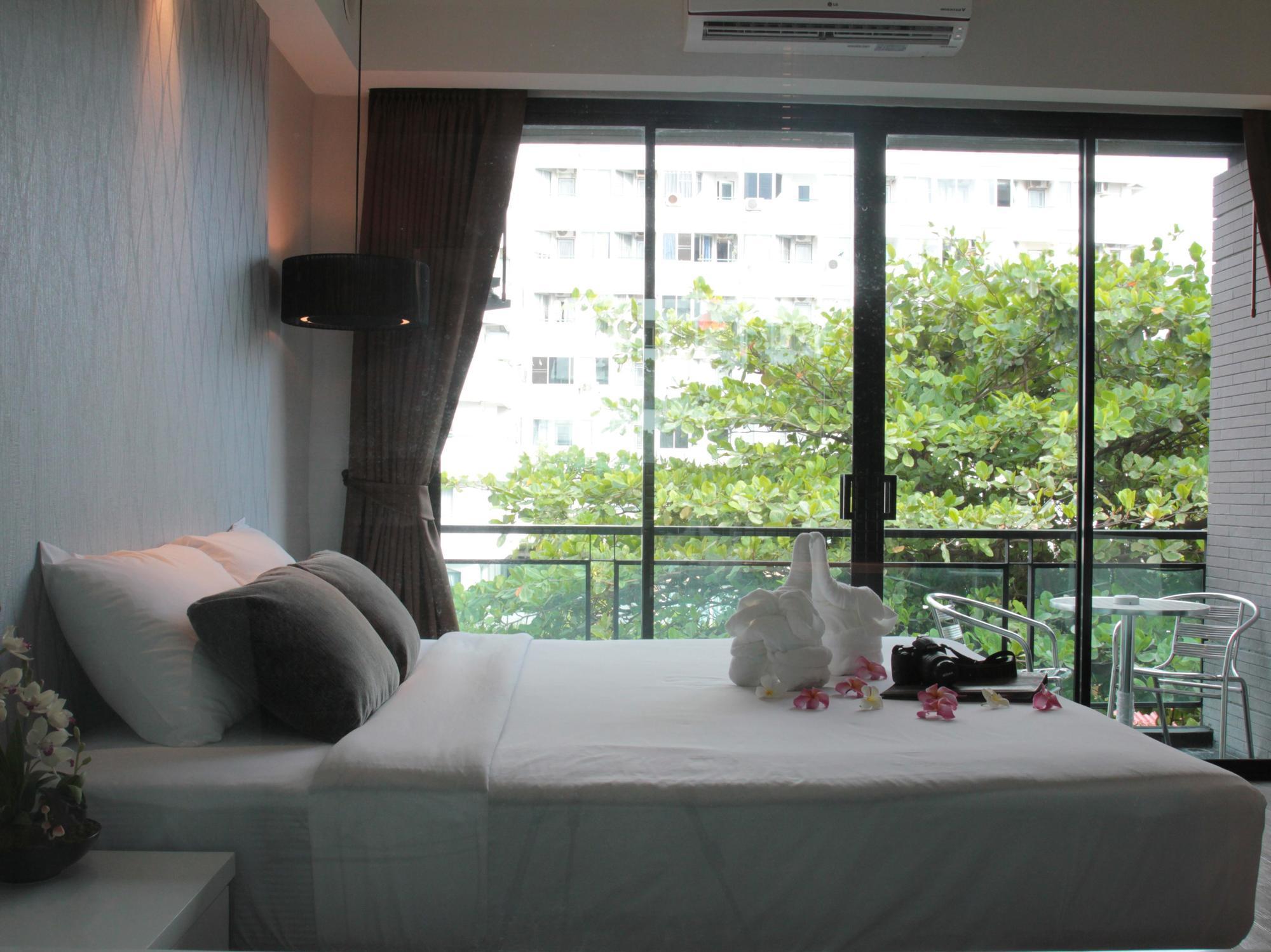 Inn Place Serviced Residence Pattaya Exterior foto