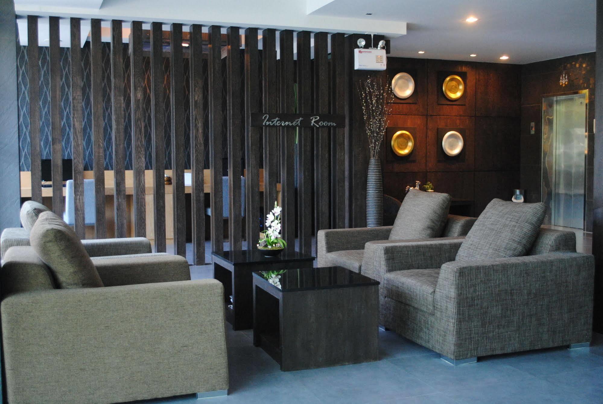 Inn Place Serviced Residence Pattaya Exterior foto