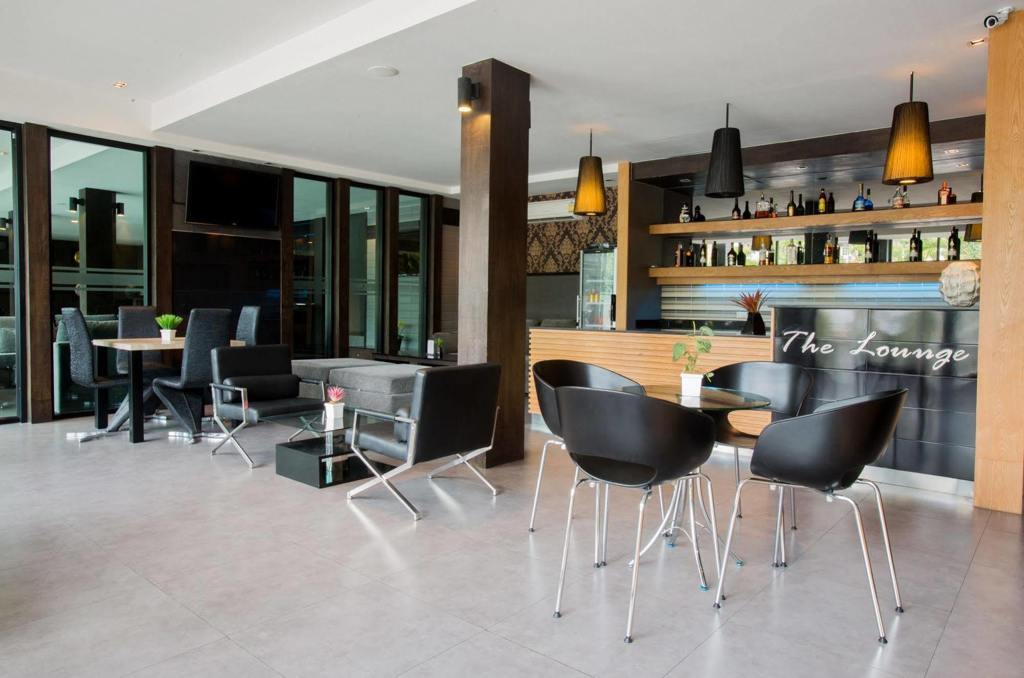 Inn Place Serviced Residence Pattaya Exterior foto