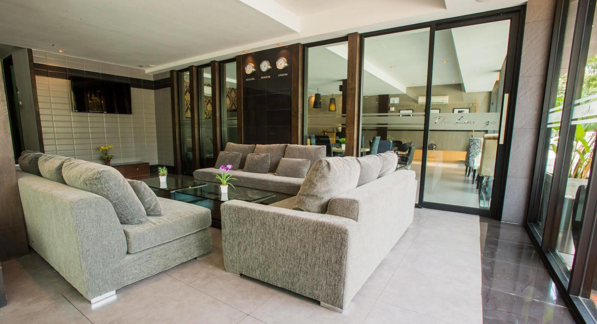Inn Place Serviced Residence Pattaya Exterior foto