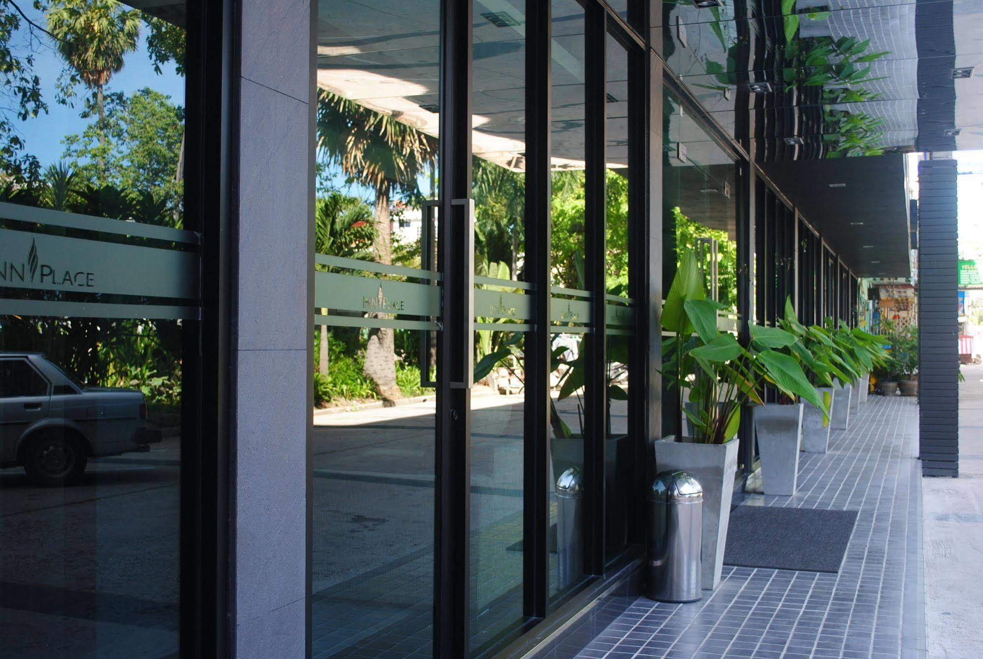 Inn Place Serviced Residence Pattaya Exterior foto